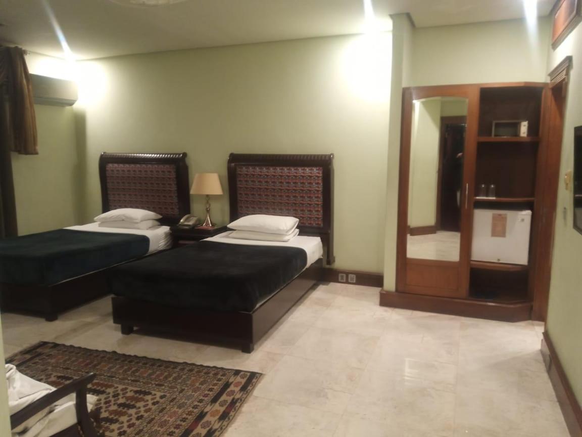 Regency Inn Hotel 라호르 외부 사진