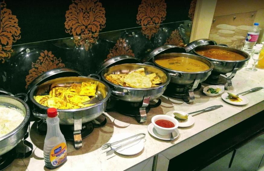 Regency Inn Hotel 라호르 외부 사진