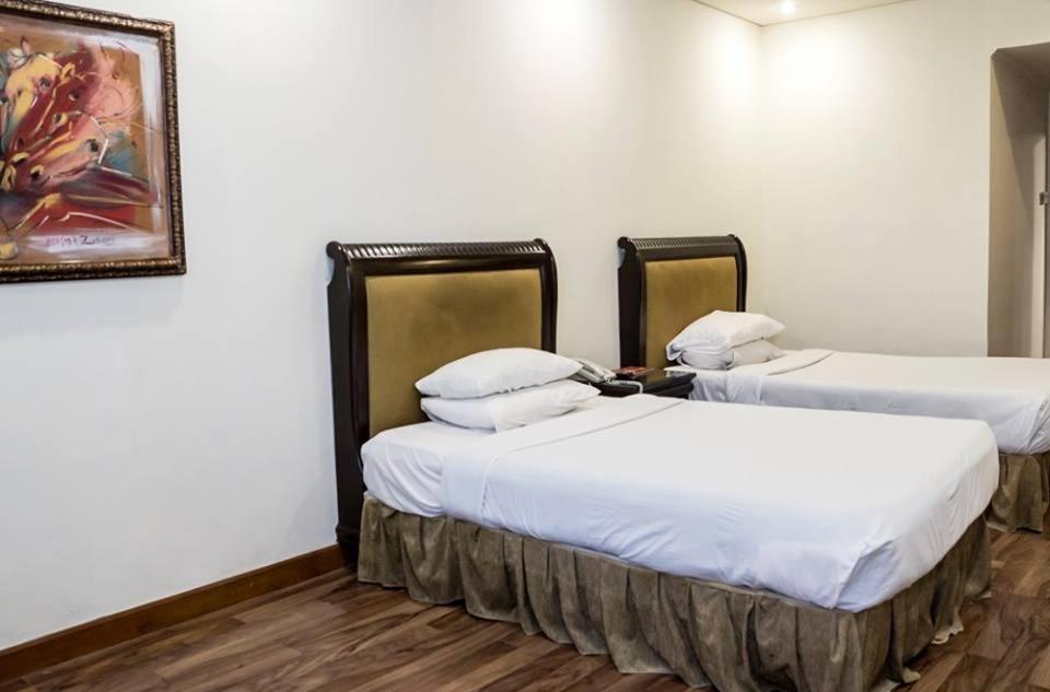 Regency Inn Hotel 라호르 외부 사진
